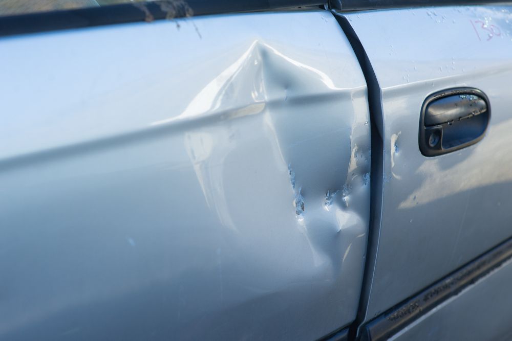 The Benefits of Paintless Dent Repair (PDR) in Collision Repair-01